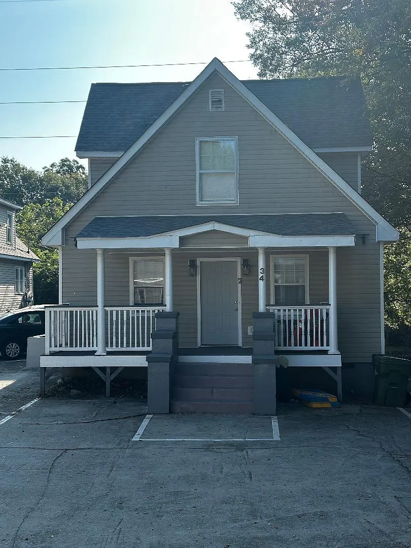 4 bed, 1875 sqft, $2,500 — Photo 1