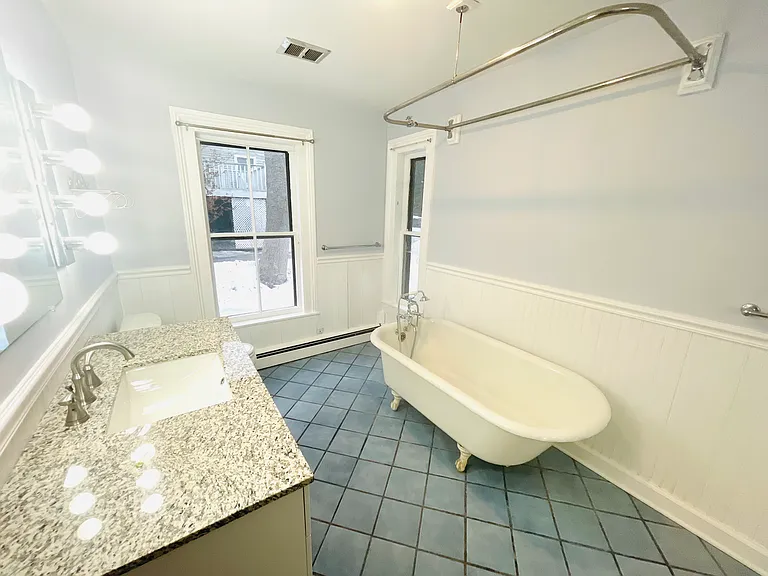 141 West St — Photo 6