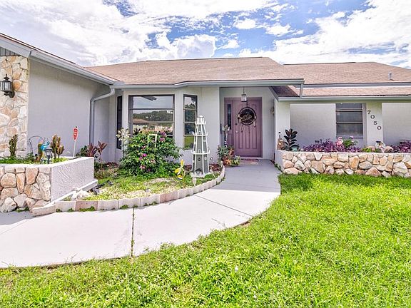 3rd image of 7050 Bargello St