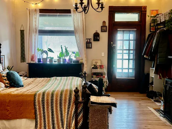 735 Dennison Ave #B, Columbus, OH 43215