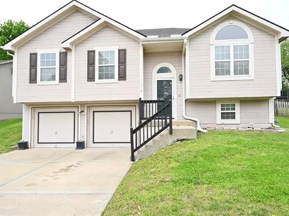 11318 N Booth Ave, Kansas City, MO 64157