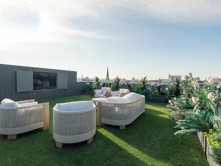Outdoor Entertainment Area