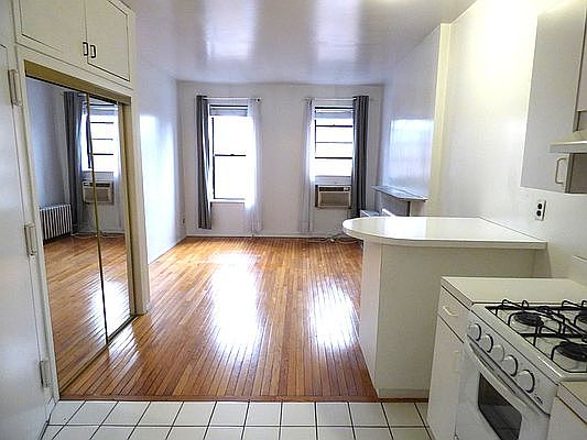 1st image of 1733 2nd Ave APT 5D