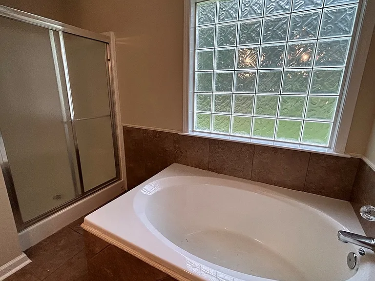 208 Woodland Cir — Photo 8