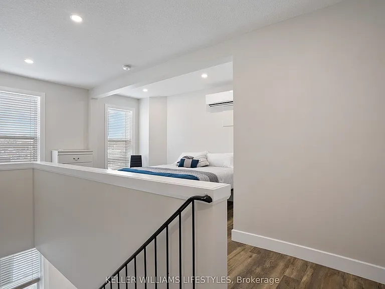 537 Talbot St #10 — Photo 19