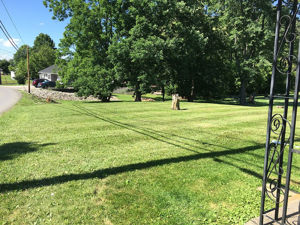 2nd image of 348 Seaton Dr