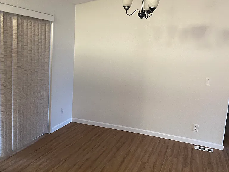 254 Tavis Dr — Photo 6