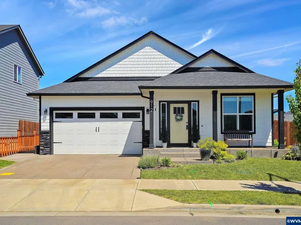 912 Chestnut St, Independence, OR 97351