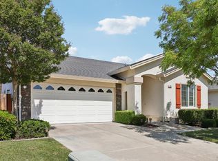 230 Yosemite Cir, Vacaville, CA 95687