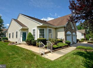109 Meadowlark Dr, Hamilton, NJ 08690