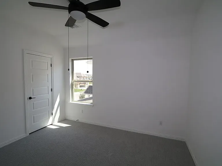 2305 Serene Pl — Photo 12