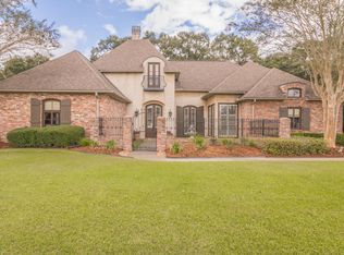 212 Lantana Ct, Broussard, LA 70518