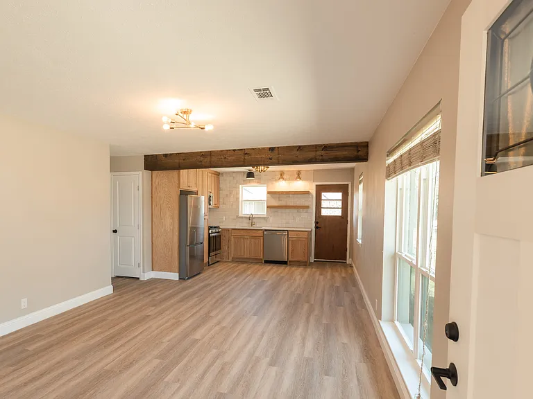 602 N Morris St #B — Photo 5