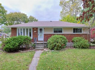880 Champlain Rd, Sarnia, ON N7V 2G1
