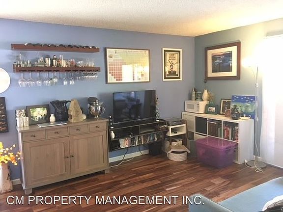 4th image of 212 Red Oak Dr E APT G