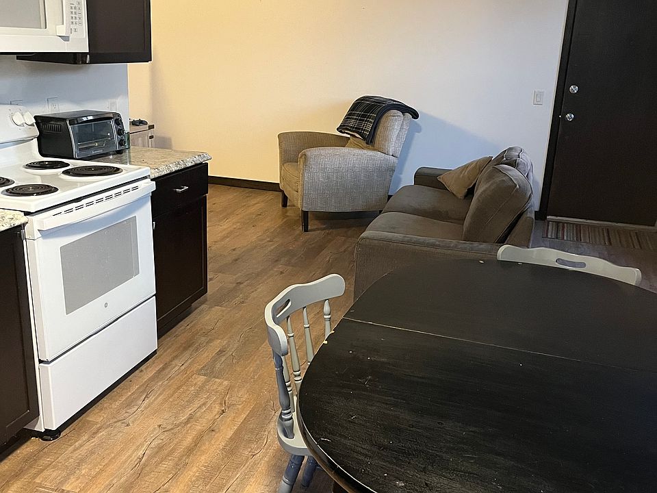 2nd image of 175 Talmadge St #2