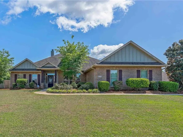 202 Belmont Ave, Fairhope, AL 36532