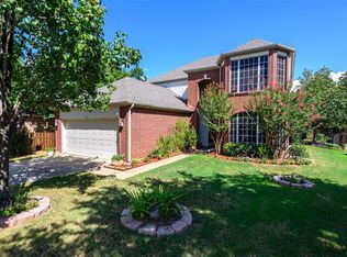 921 Lake Bluff Dr, Lake Dallas, TX 75065