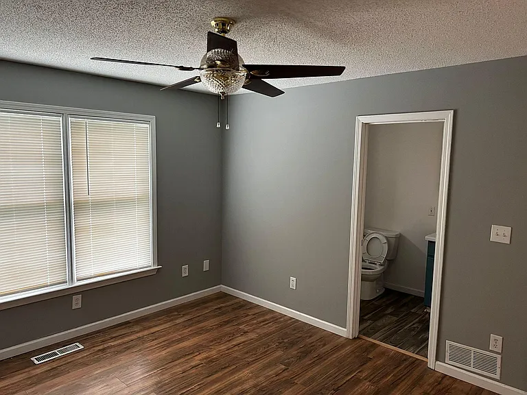 109 Cypress Dr — Photo 15
