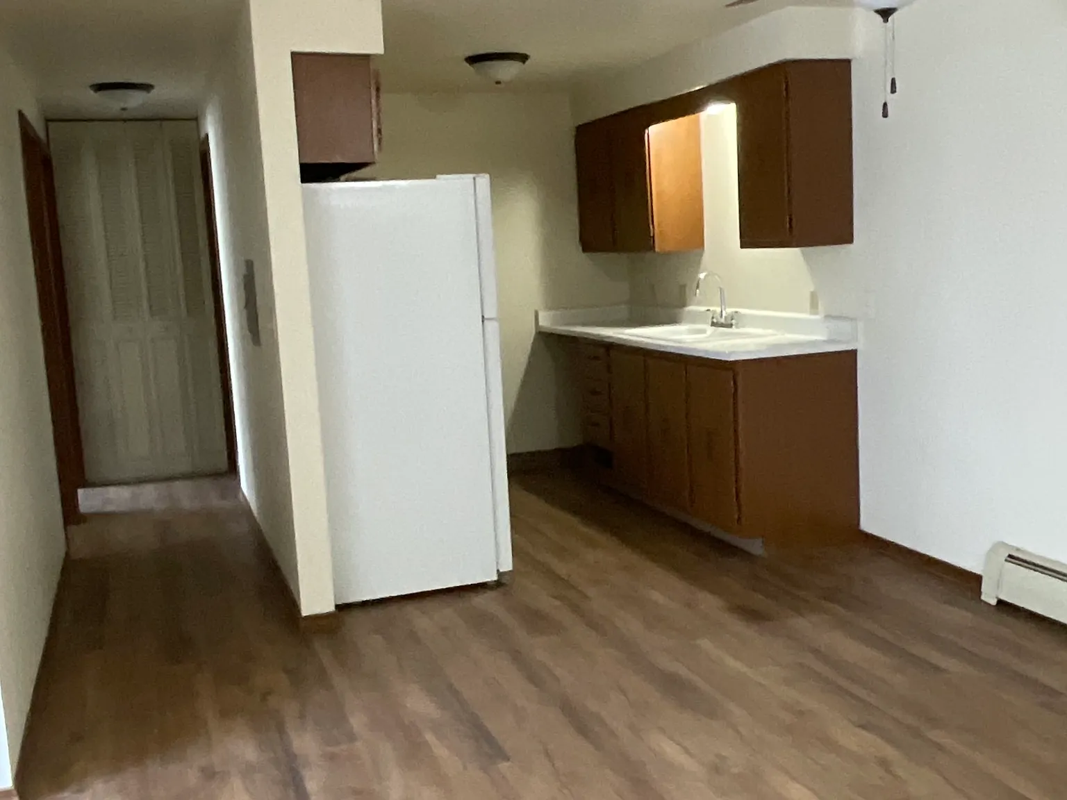 324 S. Locust Street — Photo 3
