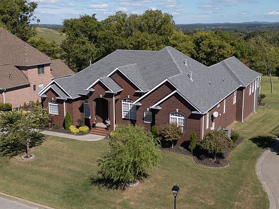 3rd image of 503 Glenway Cv