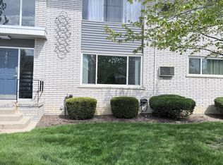 4830 Briarwood Ave #D2, Royal Oak, MI 48073