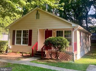 991 Crystal Rock Rd, Lusby, MD 20657