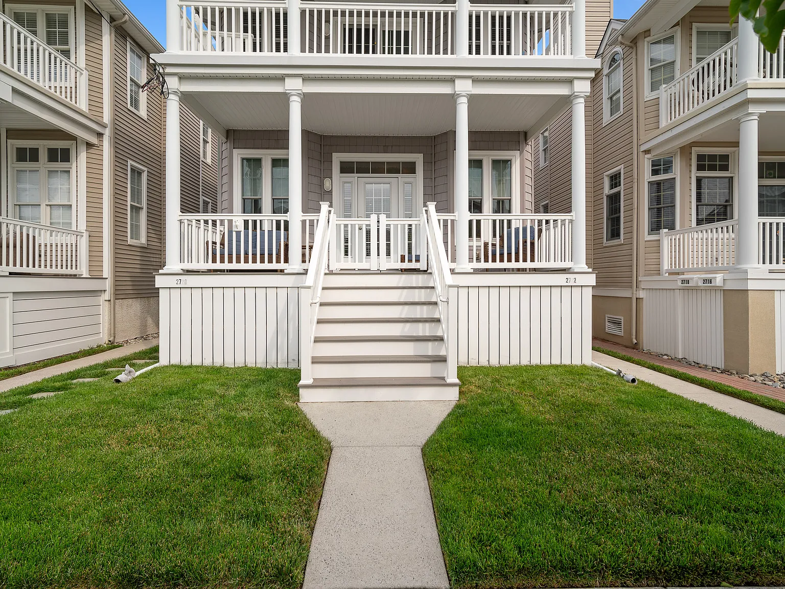3 bed, $2,000 — Photo 2