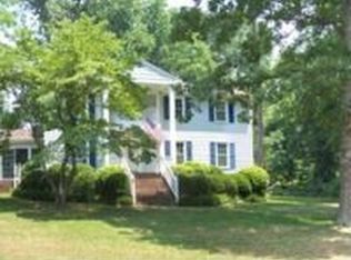 3324 S Hairpin Dr, Quinton, VA 23141