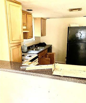 4th image of 540 Wagner St