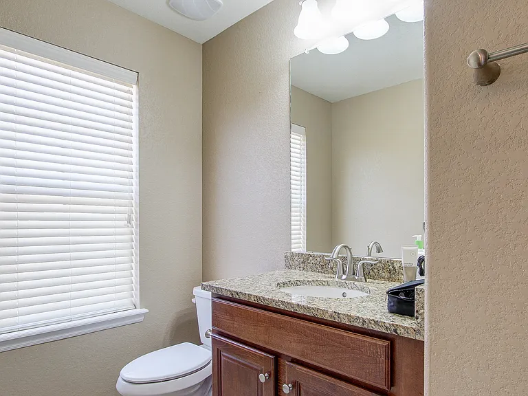 10698 Worthington Cir — Photo 29