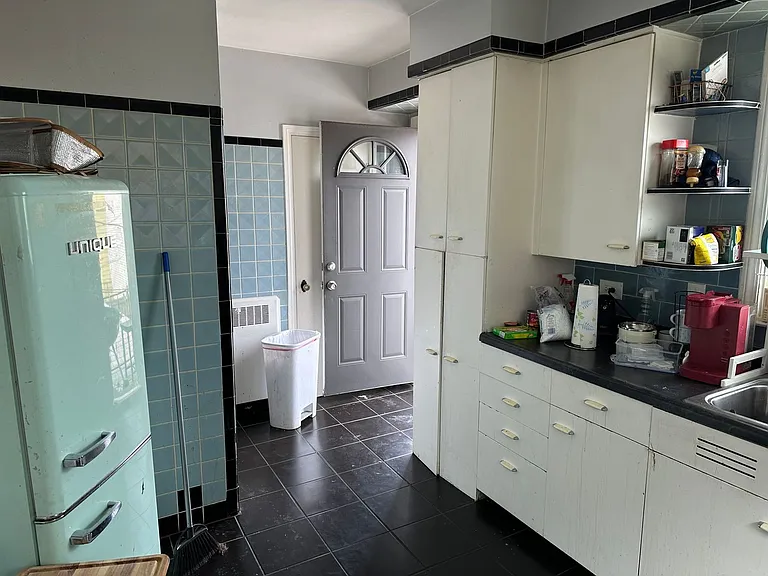 3420 W Waveland Ave #2 — Photo 5