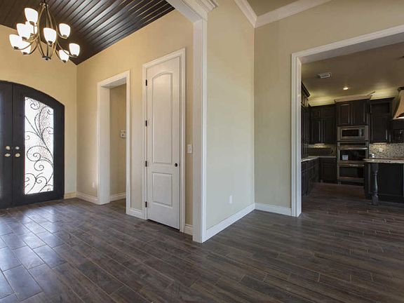 4th image of 19081 Edge Cove Dr