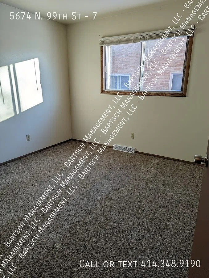 2 bed, $1,050 — Photo 3