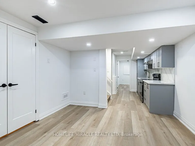 7 Bushwood Trl — Photo 4