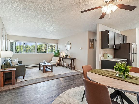 4th image of 360 N Murray Blvd #4011979