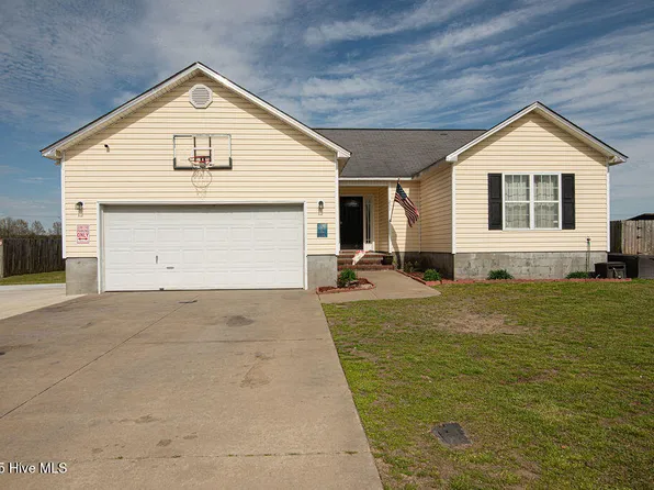 202 Quarry Trail, Richlands, NC 28574