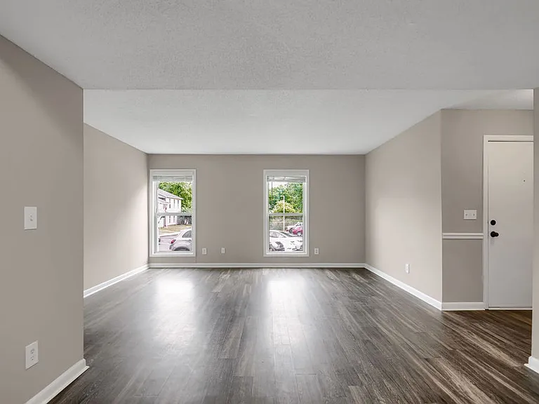 Windtree Apartment Homes — Photo 31