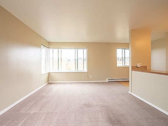 4th image of 6805 & 6811 Woodlawn Ave NE #1-110-45