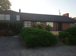 3250 11th Ave W, Seattle, WA 98119