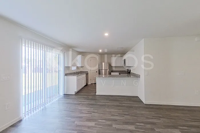 4020 Garden Blvd — Photo 5