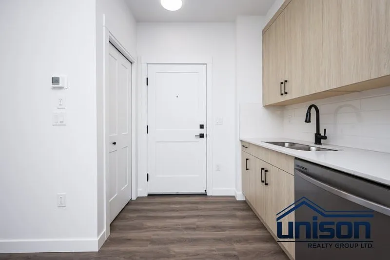 1 bed, 515 sqft, $1,750 — Photo 2