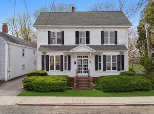 14 Allen St, Newburyport, MA 01950