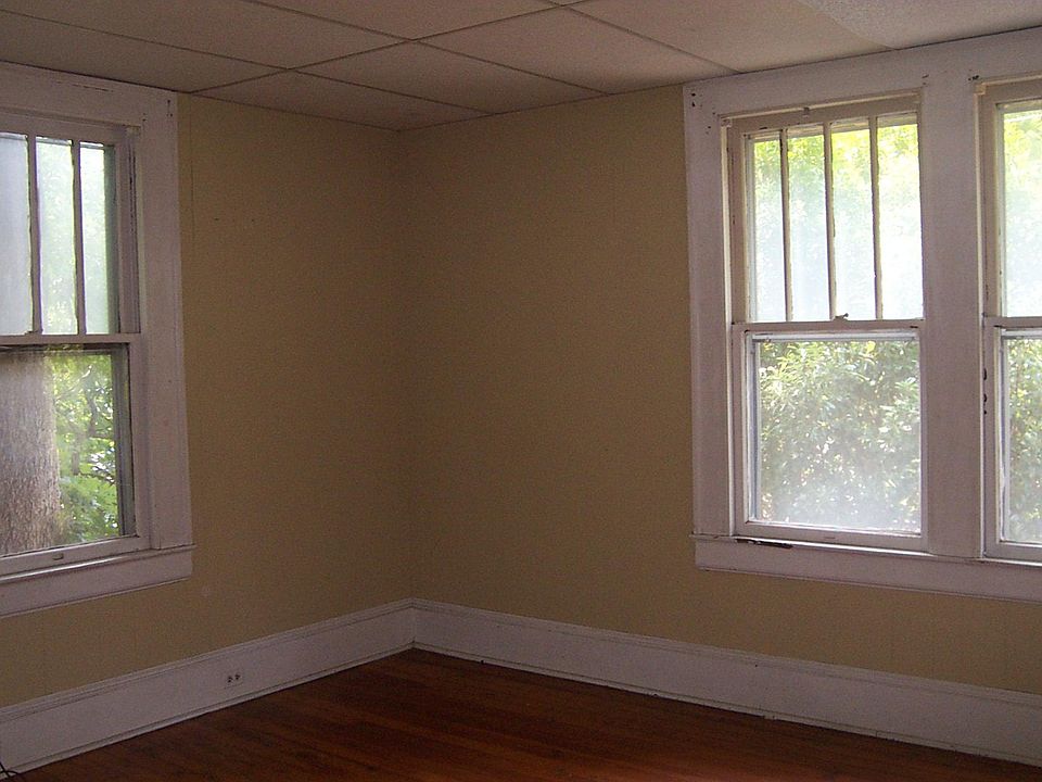Living room with original 1925 hardwood floors.