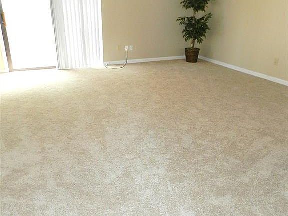 4th image of 377 E Montcastle Dr Unit B