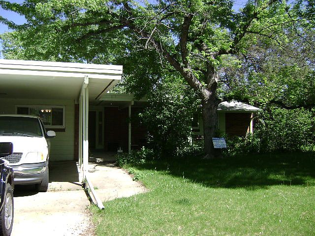 1090 Zang St 001