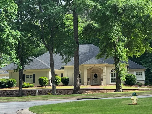 118 Woodchase Dr, Lagrange, GA 30240