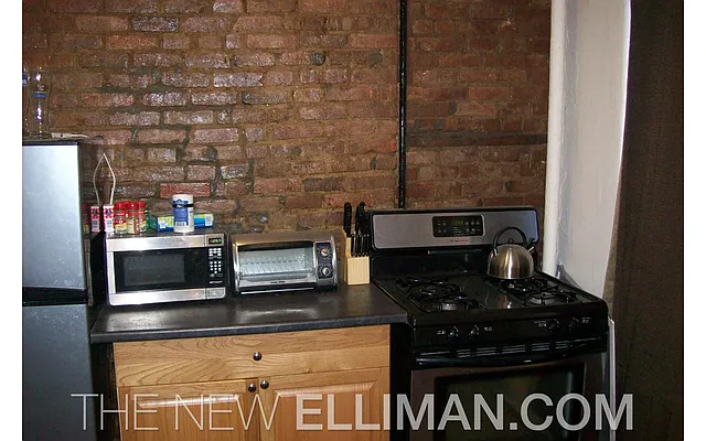 Rented by Douglas Elliman | media 18