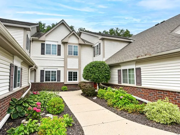 584 Pewaukee ROAD #C, Pewaukee, WI 53072