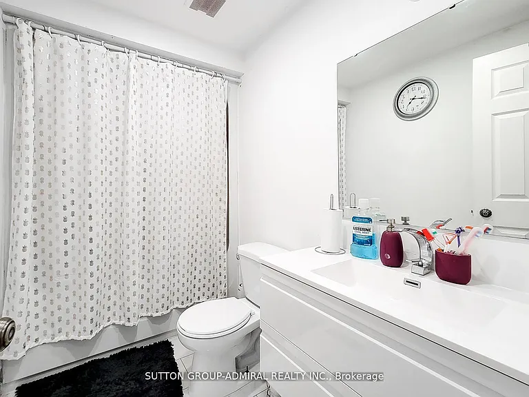 2 Royalwood Ct #52 — Photo 24